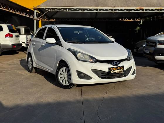 HYUNDAI HB20 1.0 COMFORT 12V FLEX 4P MANUAL HYUNDAI HB20 1.0 COMFORT 12V FLEX 4P MANUAL